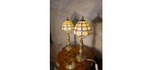 paire de lampes de de chevet regule doréavec abat jour en pa