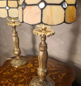 paire de lampes de de chevet regule doréavec abat jour en pa