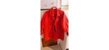 manteau orange à boutons, style vintage