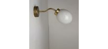 ANCIENNE PETITE APPLIQUE LAITON ET OPALINE VINTAGE