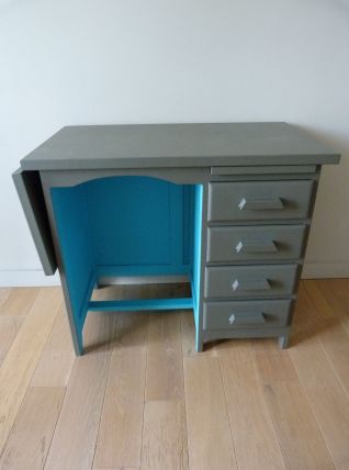 Bureau de comptable  Laurette et sa chaise