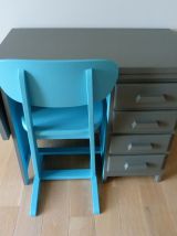 Bureau de comptable  Laurette et sa chaise