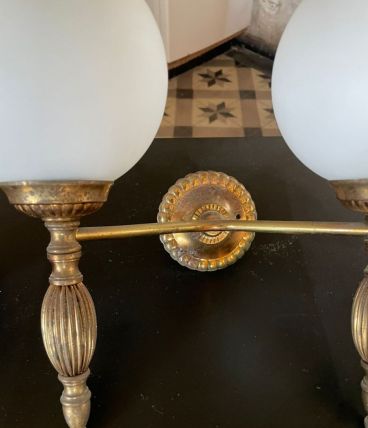 Appliques anciennes (deux simples et une double)