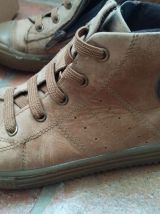 Chaussures montantes enfant pointure 33