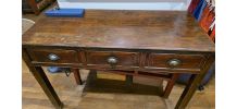 Bureau ancien en orme massif – 3 tiroirs