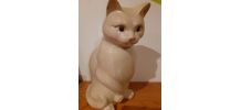 Chat en céramique beige