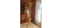 porte manteau perroquet en bois courbé