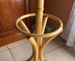 porte manteau perroquet en bois courbé