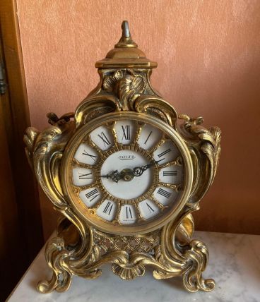 Pendule de cheminée 1960 style Louis XV  Jaeger