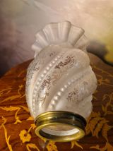 tulipe verre napoleon 3 pour lampe a petrole large 16xh23x5,