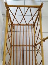 Magnifique berceau de poupée vintage en rotin – Années 70