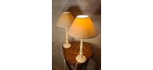 paire de lampes de chevet bois tourné peint creme et liseret