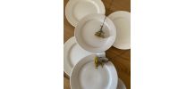 Assiettes plates faience blanche annees 70/80.