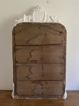 Miroir fin 19ème avec  fronton décoré. 112x66.
