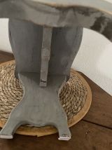 Petit banc repose pied bois massif gris ardoise.