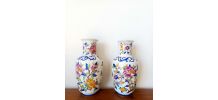 Paire de vases balustres aux pivoines 