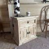 Meuble en pin massif