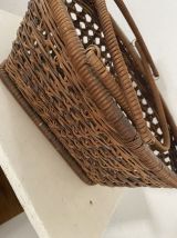 Panier ancien en cannage style bohéme