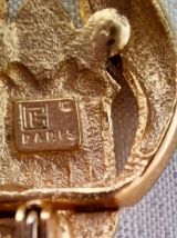 Broche-Pendentif Vintage GUY LAROCHE Signée -