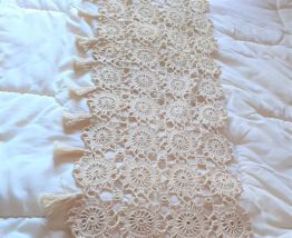 Chemin de table napperon cheminée crochet ancien fait-main