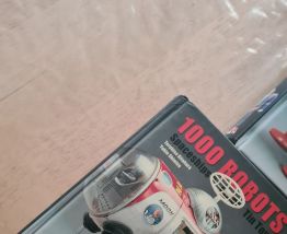 1000 Robots livre taschen jouets tin toy 