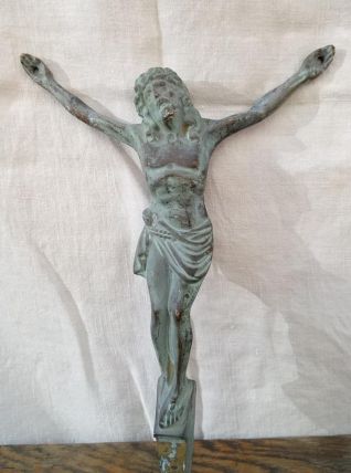 Christ ancien en bronze