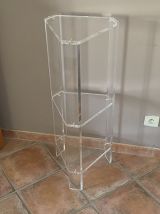 Console David Lange 1980. 90x36x30. Plexiglas.
