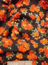 Robe d'été neuve noir motif fleuri rouge 