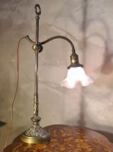 lampe art nouveau ancienne 1890 a 1910 avec verre  dentelle 