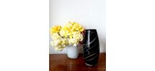 Vase en verre noir et or style Murano 