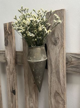 Ancien coffin en zinc