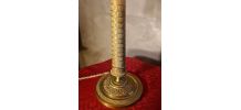 lampe laiton colonne laiton travaillé1880 avec dome verre ta