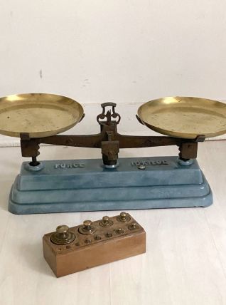 Balance de roberval émaillée bleue vintage