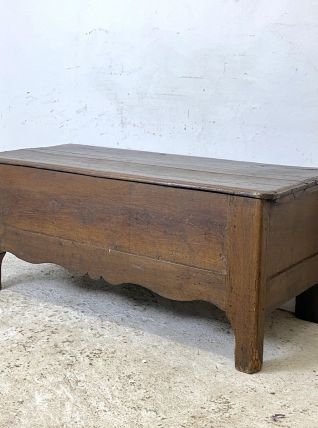 Coffre XIXème siècle chêne massif