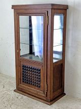 Vitrine brutaliste 1950