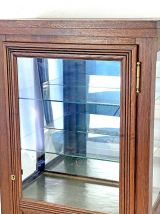 Vitrine brutaliste 1950
