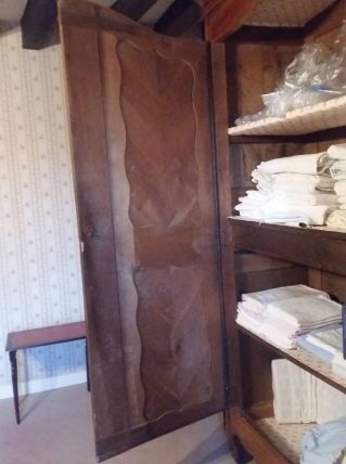 ARMOIRE Louis XV  en merisier