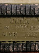 Char/ tank Alvis scorpion/ Striker Dinky toys