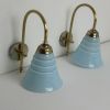  PAIRE D’ANCIENNES APPLIQUES EN OPALINE BLEUE VINTAGE