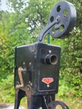 Projecteur Cinak N°1 à manivelle, Format 9,5 mm 1930 - 1934