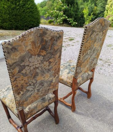 2 chaises Style Louis XIII pieds os de mouton