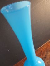 Vase soliflore en opaline bleu &amp; blanc probablement 1950-60'