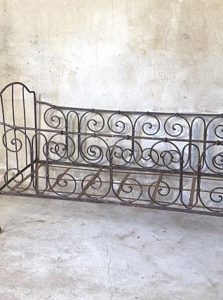 Banquette en fer forgé vintage
