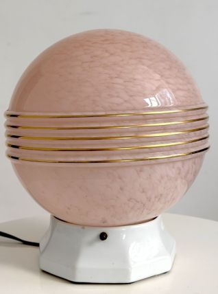 Lampe Art Déco Globe en verre moucheté rose et socle en céra