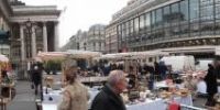 Brocante professionnelle de la place de la bourse à Paris 2ème