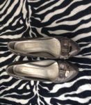 Escarpins vernis gris