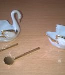 Salière et poivrière anciennes avec dorures en porcelaine de Limoges