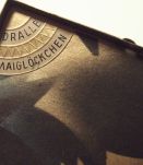 petite boite recouverte laiton  anges