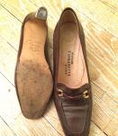 Escarpins Vintage en Cuir à Boucle Dorée