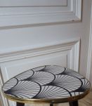 Petite table tripode noir et dorée